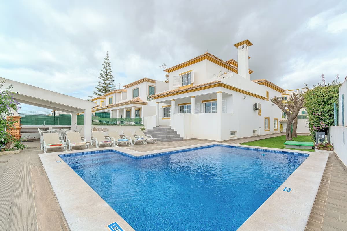 Villa heated pool AC WiFi Albufeira Algarve Carvoeiro