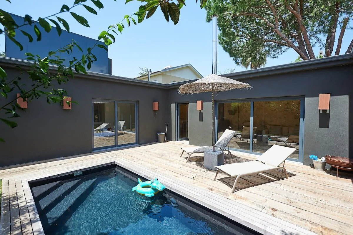 Cascais Villa Oasis splash pool garden