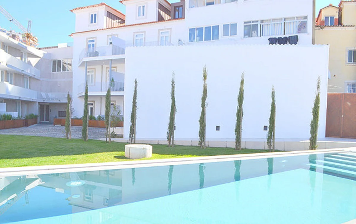 Lisbon luxury apartment pool garden heart of city RH Aura