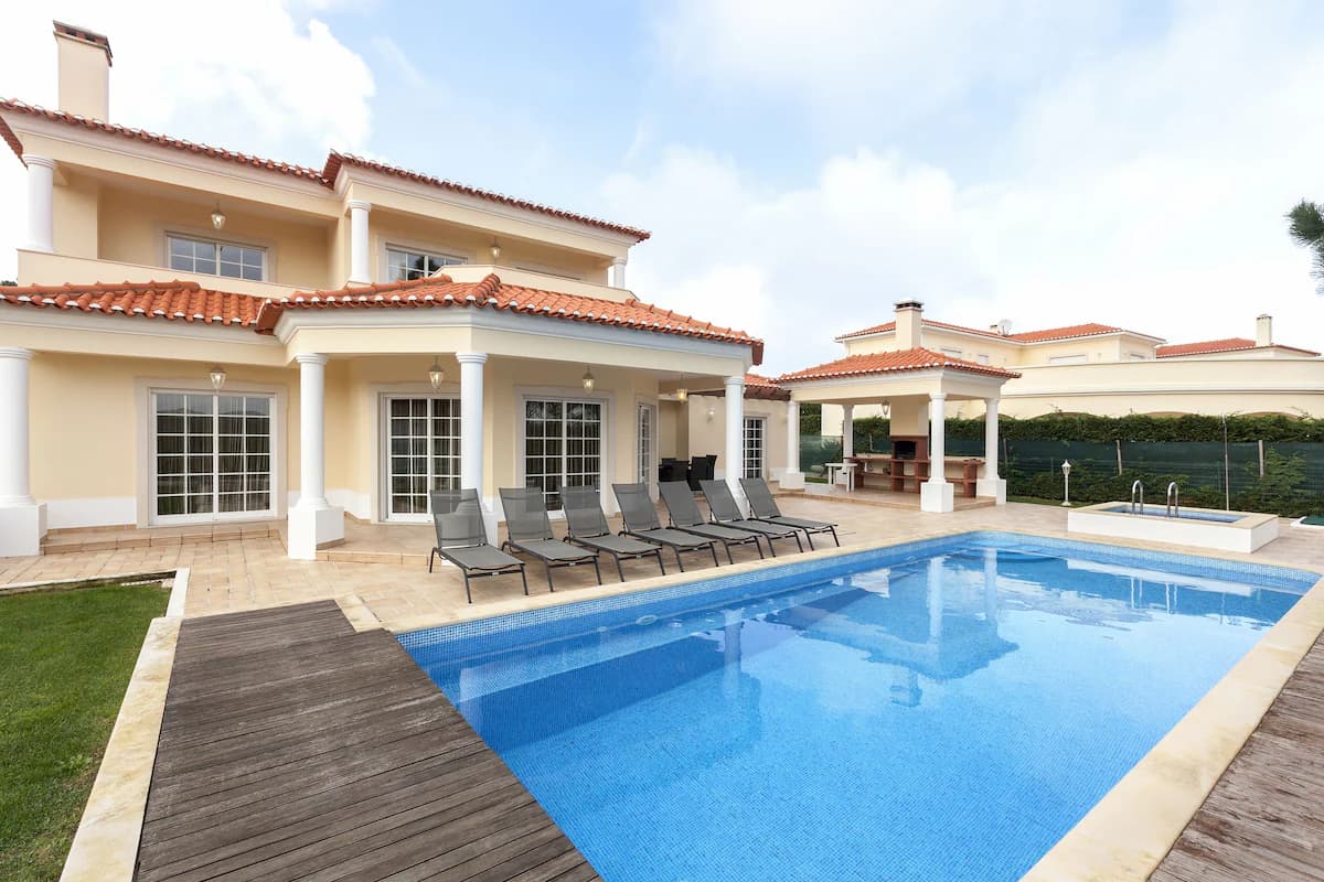 Villa on golf course private pool sleeps 10