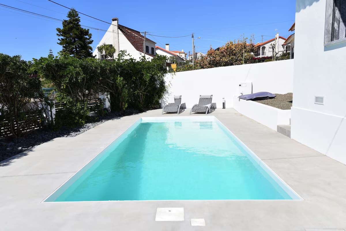 Ribeira D'Ilhas Surfhouse Mafra Ericeira surf pool