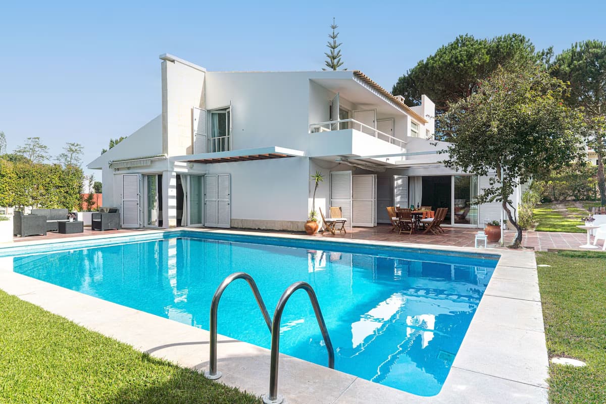 Villa Yara Tróia beach pool fenced family