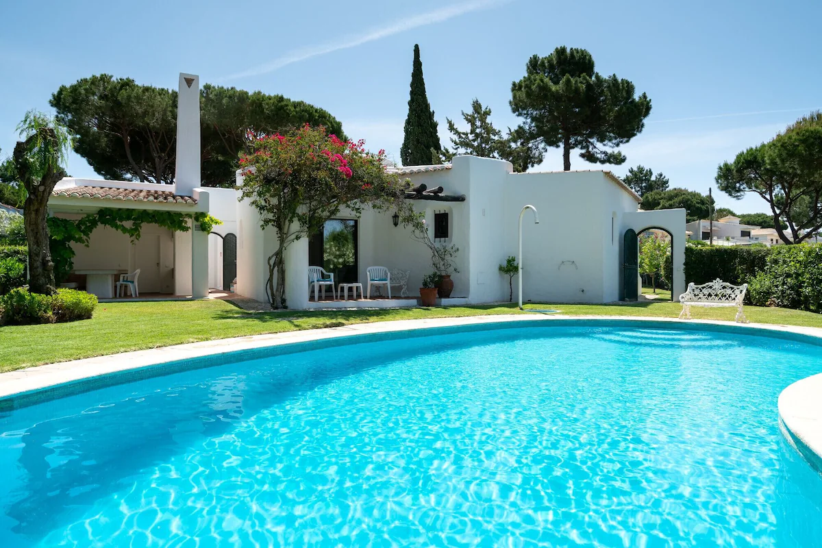 Villa Serendipity SAPvillas Vilamoura Algarve pool garden